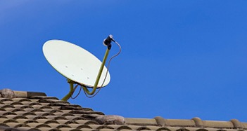 What’s the difference between cable and satellite TV?